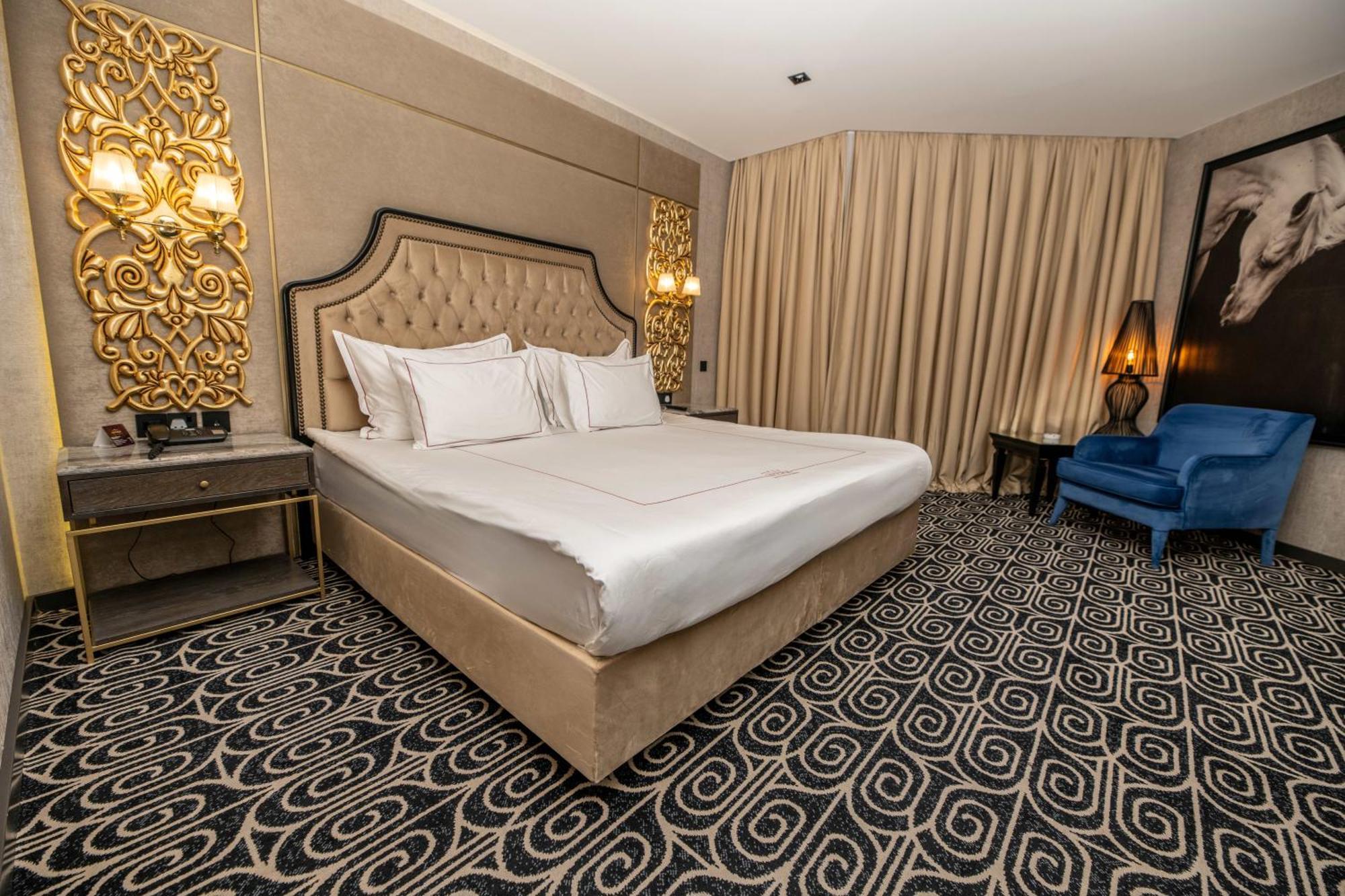 Grand Opera Hotel & Casino & Spa キレニア エクステリア 写真